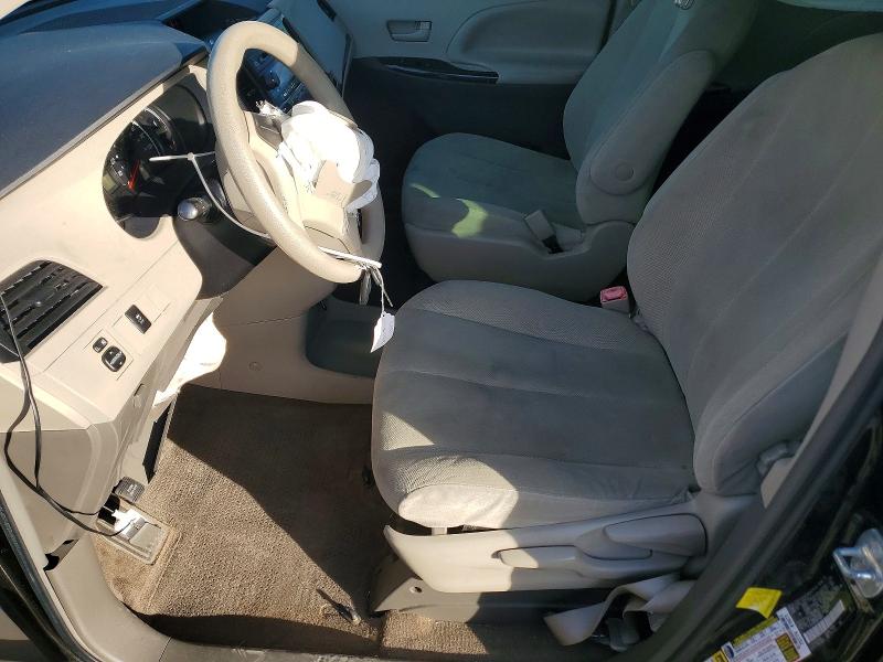 Photo 7 from auction – 2011 TOYOTA SIENNA with VIN 5TDZK3DC5BS175612