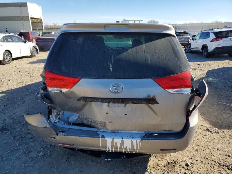 Photo 6 from auction – 2013 TOYOTA SIENNA with VIN 5TDZK3DC7DS370145