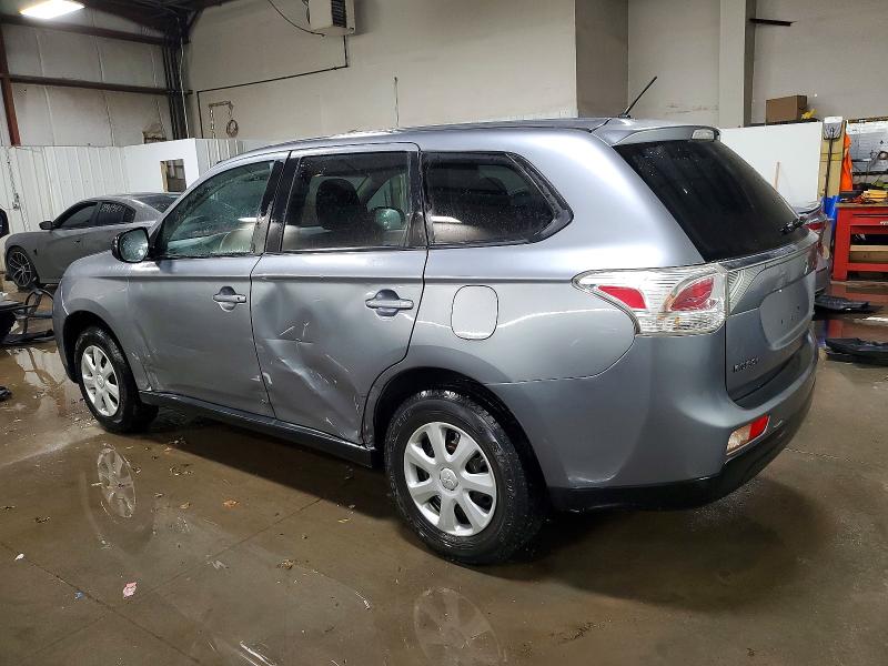 Photo 2 from auction – 2014 MITSUBISHI OUTLANDER with VIN JA4AD2A33EZ002223