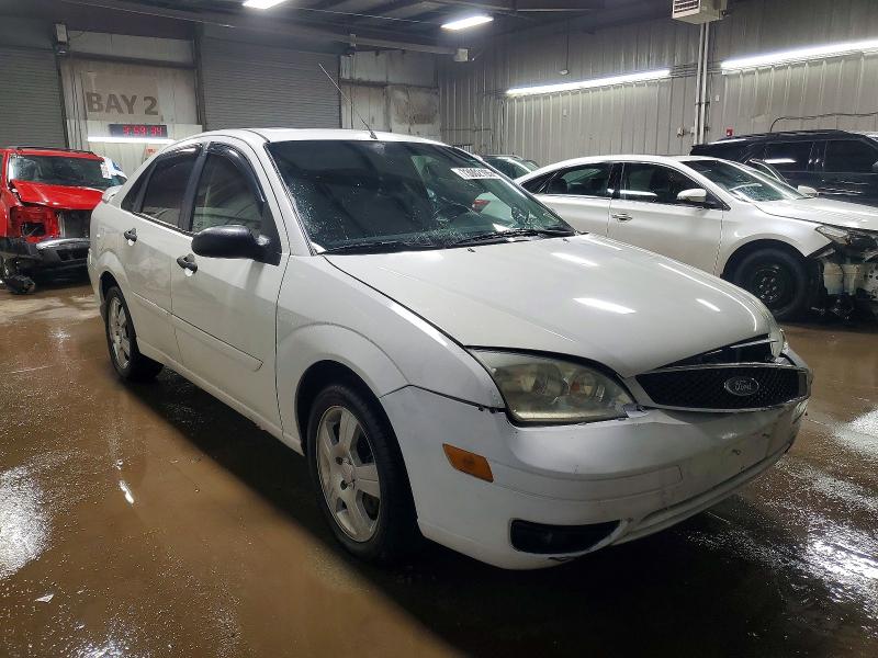 Photo 4 from auction – 2006 FORD FOCUS ZX4 with VIN 1FAFP34N66W119499
