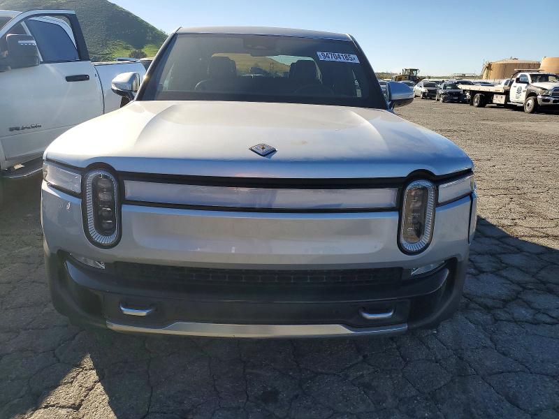 Photo 5 from auction – 2022 RIVIAN R1T with VIN 7FCTGAAL7NN011718