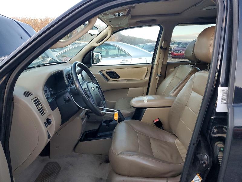 Photo 7 from auction – 2004 FORD ESCAPE with VIN 1FMCU93184KB38742