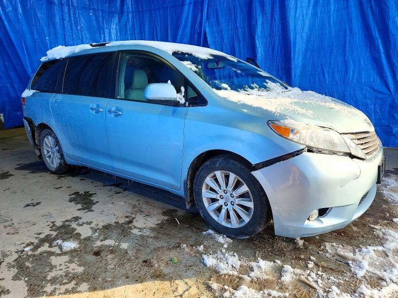 Photo 4 from auction – 2015 TOYOTA SIENNA with VIN 5TDDK3DC8FS103822