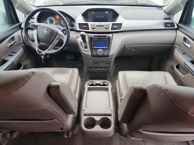 Photo 8 from auction – 2015 HONDA ODYSSEY TO with VIN 5FNRL5H98FB113736
