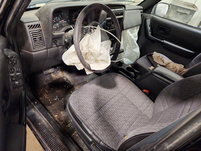 Photo 8 from auction – 2001 JEEP CHEROKEE S with VIN 1J4FF48S41L570888