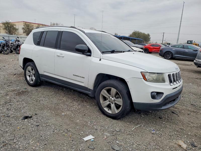 Photo 4 from auction – 2016 JEEP COMPASS with VIN 1C4NJCBA7GD634158
