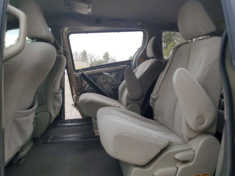 Photo 11 from auction – 2011 TOYOTA SIENNA with VIN 5TDKK3DC0BS073460