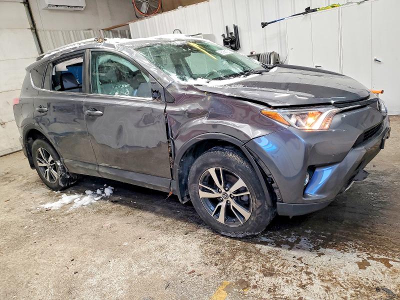 Photo 4 from auction – 2018 TOYOTA RAV4 ADVEN with VIN 2T3RFREV5JW844353