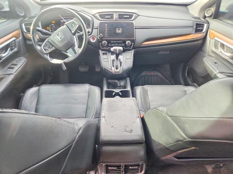 Photo 8 from auction – 2018 HONDA CR-V with VIN 7FARW1H92JE010180