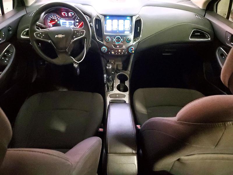 Photo 8 from auction – 2017 CHEVROLET CRUZE LT with VIN 3G1BE6SM9HS506663