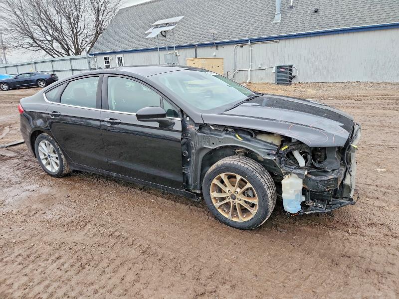 Photo 4 from auction – 2020 FORD FUSION SE with VIN 3FA6P0HD2LR107767