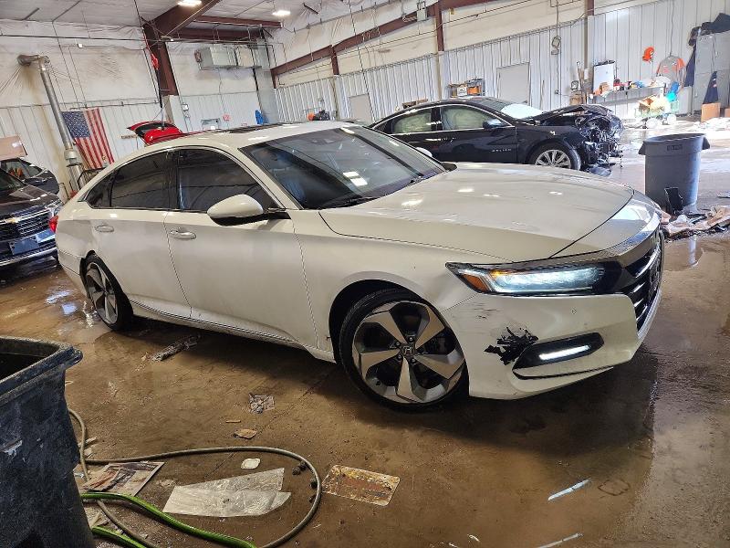 Photo 4 from auction – 2018 HONDA ACCORD with VIN 1HGCV1F90JA085574