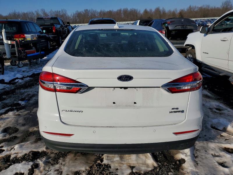 Photo 6 from auction – 2019 FORD FUSION with VIN 3FA6P0LU7KR110959