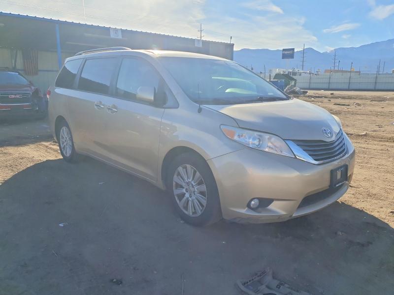 Photo 4 from auction – 2013 TOYOTA SIENNA XLE with VIN 5TDDK3DC9DS052571