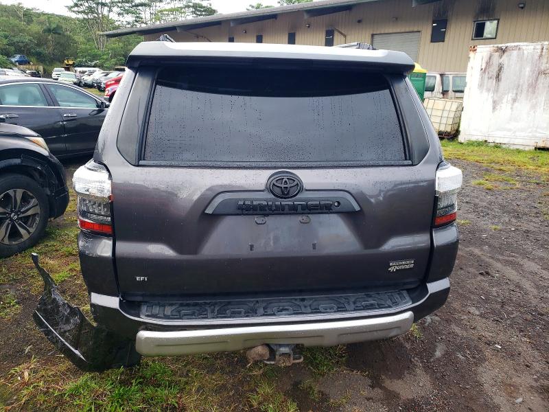 Photo 6 from auction – 2018 TOYOTA 4RUNNER SR with VIN JTEBU5JR2J5582125
