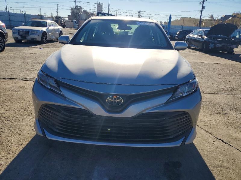 Photo 5 from auction – 2020 TOYOTA CAMRY LE with VIN 4T1C11AK4LU922103