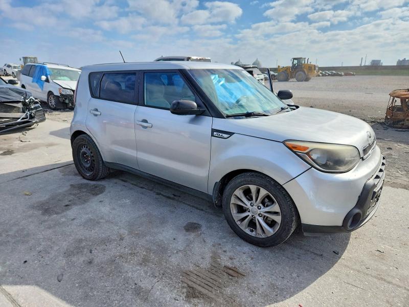 Photo 4 from auction – 2015 KIA SOUL with VIN KNDJP3A50F7750915