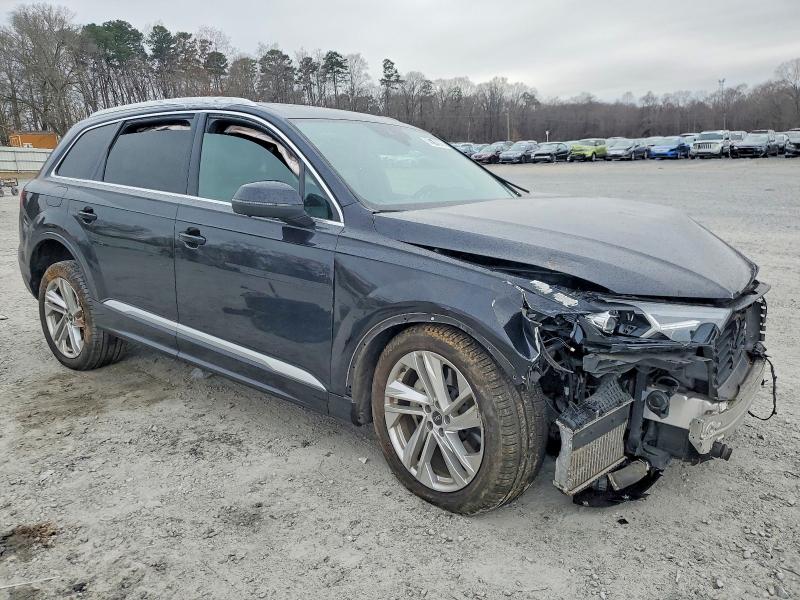 Photo 4 from auction – 2021 AUDI Q7 PREMIUM with VIN WA1LXAF71MD024707
