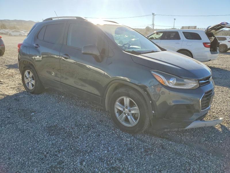 Photo 4 from auction – 2021 CHEVROLET TRAX with VIN KL7CJLSB2MB326657