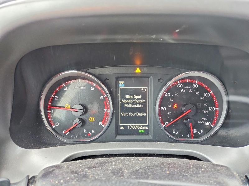 Photo 9 from auction – 2016 TOYOTA RAV4 SE with VIN 2T3JFREV6GW490803