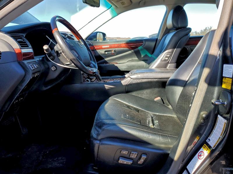 Photo 7 from auction – 2009 LEXUS LS 460 with VIN JTHCL46F495003425