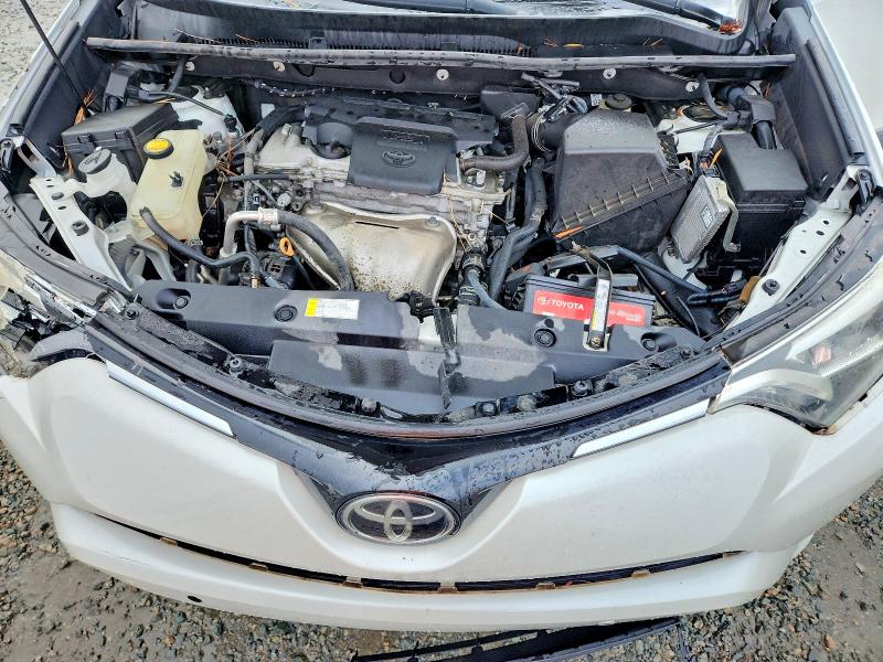 Photo 12 from auction – 2017 TOYOTA RAV4 with VIN 2T3DFREV8HW595583