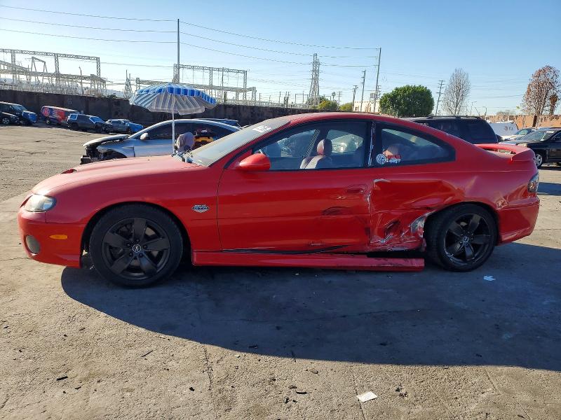 2005 PONTIAC GTO