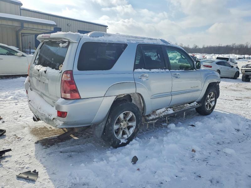 Zdjęcie 3 z aukcji – 2004 TOYOTA 4RUNNER SR z VIN JTEBU14R648025757