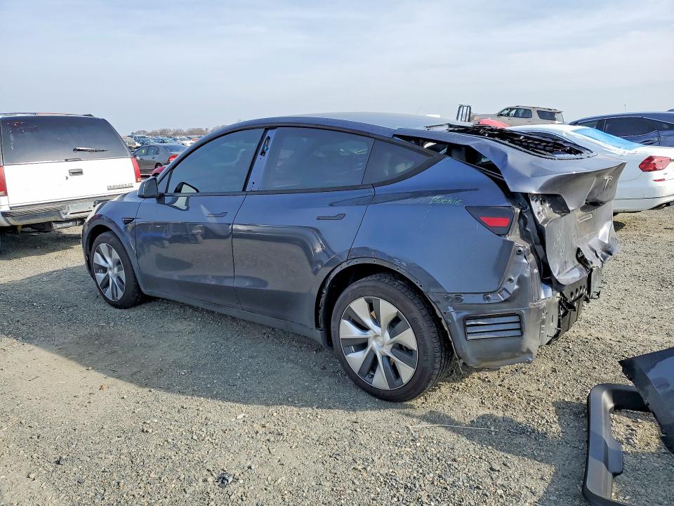 Photo 2 from auction – 2022 TESLA MODEL Y with VIN 7SAYGDEE0NF570960