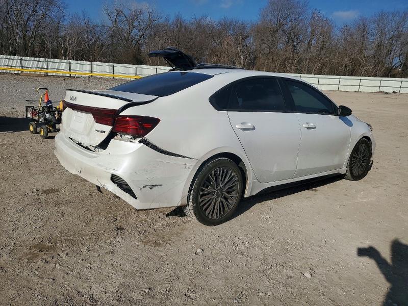Photo 3 from auction – 2022 KIA FORTE with VIN 3KPF54AD5NE491880
