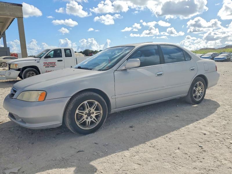 ACURA 3.2TL 2000 with VIN 19UUA5662YA028025 - Photo from auction