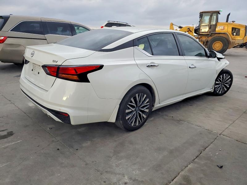 Photo 3 from auction – 2024 NISSAN ALTIMA SV with VIN 1N4BL4DV5RN302905