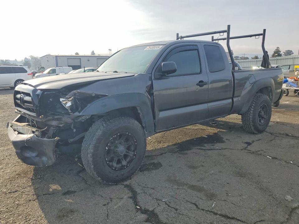 TOYOTA TACOMA 2010 with VIN 5TEUU4EN3AZ741049 - Photo from auction