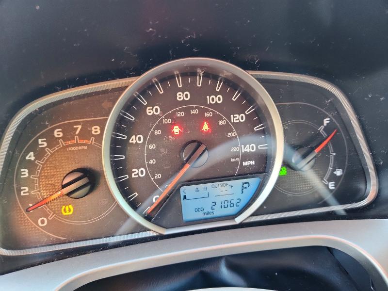 Photo 9 from auction – 2015 TOYOTA RAV4 LE with VIN JTMZFREV7FJ038326