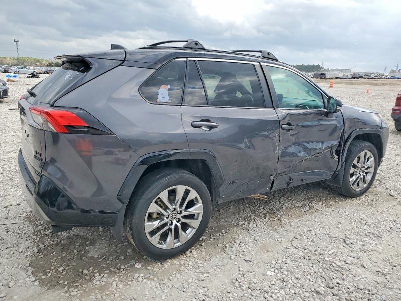 Photo 3 from auction – 2024 TOYOTA RAV4 XSE with VIN 2T3E6RFV5RW063745