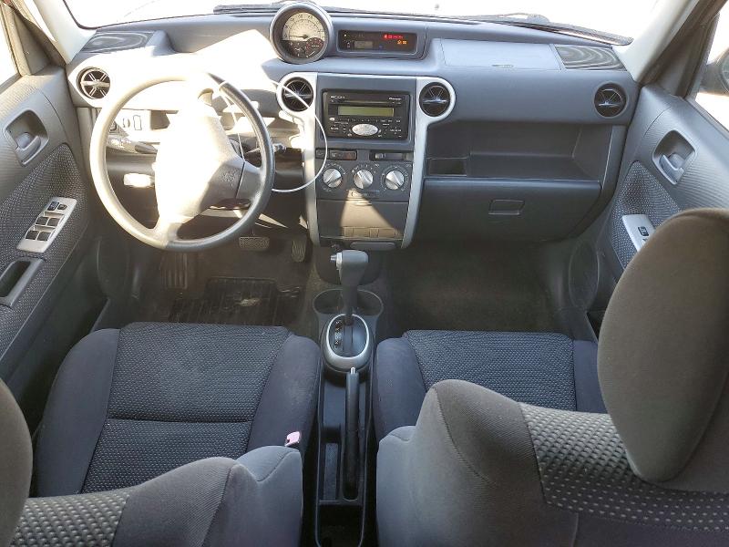 Photo 8 from auction – 2005 TOYOTA SCION XB with VIN JTLKT324950219195