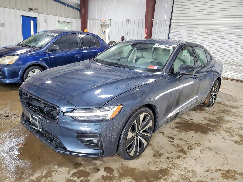VOLVO S60 2022 with VIN 7JRL12FZ2NG162529 - Photo from auction