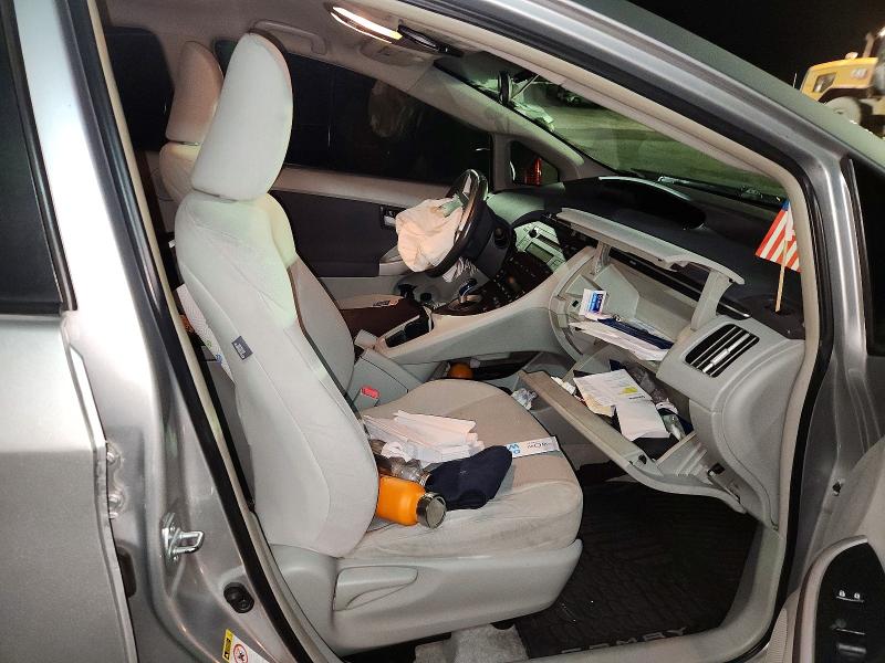 Photo 13 from auction – 2011 TOYOTA PRIUS with VIN JTDKN3DU4B5360645