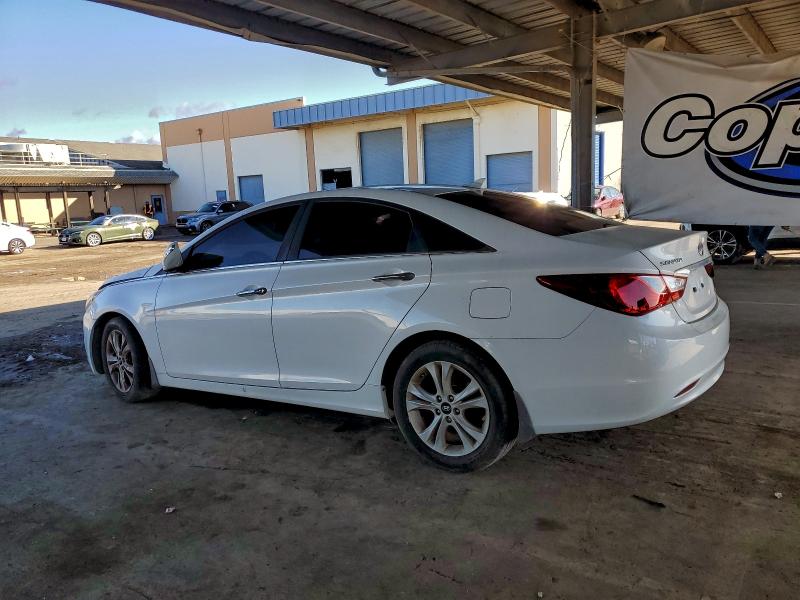 Photo 2 from auction – 2013 HYUNDAI SONATA SE with VIN 5NPEC4AC1DH574273
