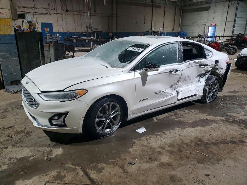Photo 1 from auction – 2019 FORD FUSION TIT with VIN 3FA6P0RU9KR226817