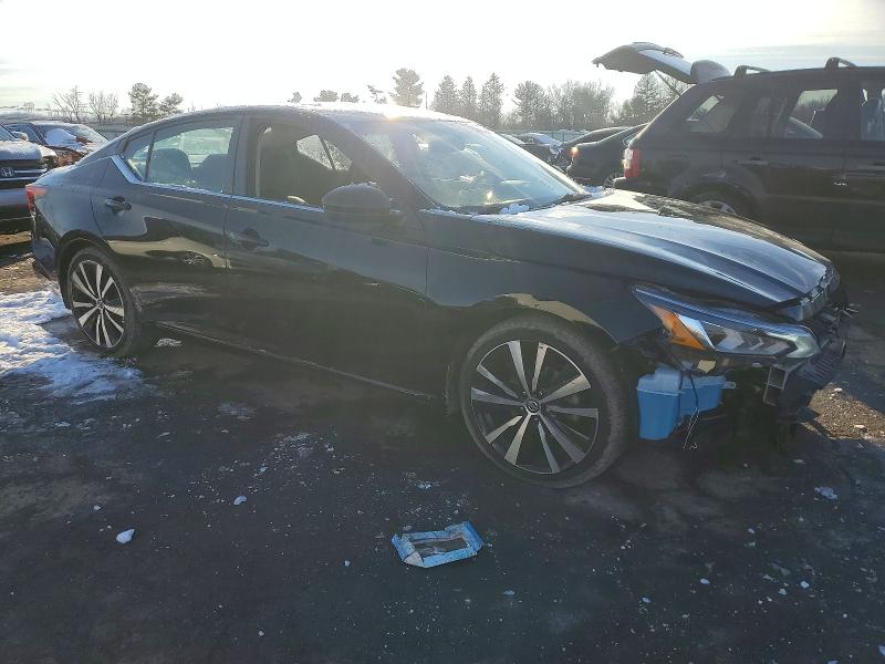 Photo 4 from auction – 2019 NISSAN ALTIMA SR with VIN 1N4BL4CV5KC183157