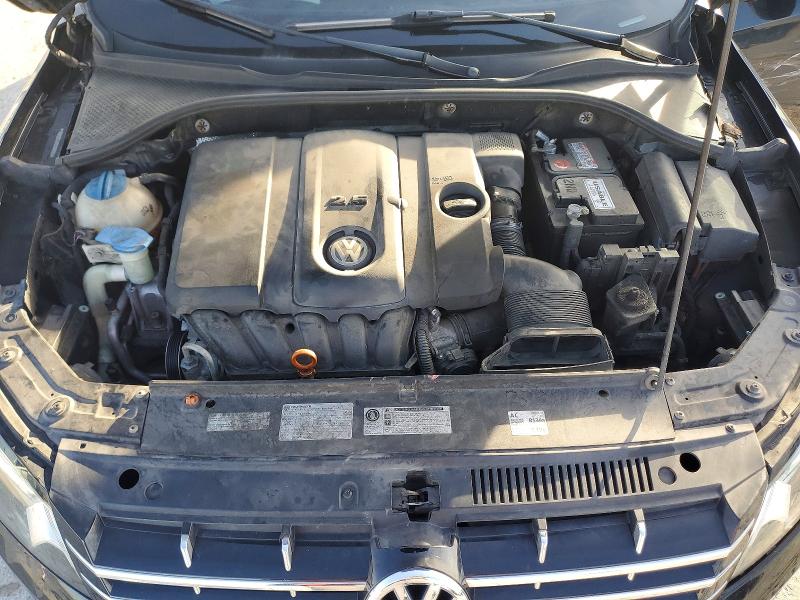 Photo 11 from auction – 2013 VOLKSWAGEN PASSAT with VIN 1VWCH7A39DC095392