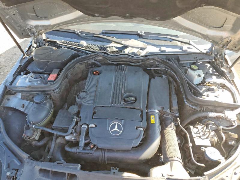 Photo 11 from auction – 2012 MERCEDES-BENZ C with VIN WDDGF4HB3CA677591