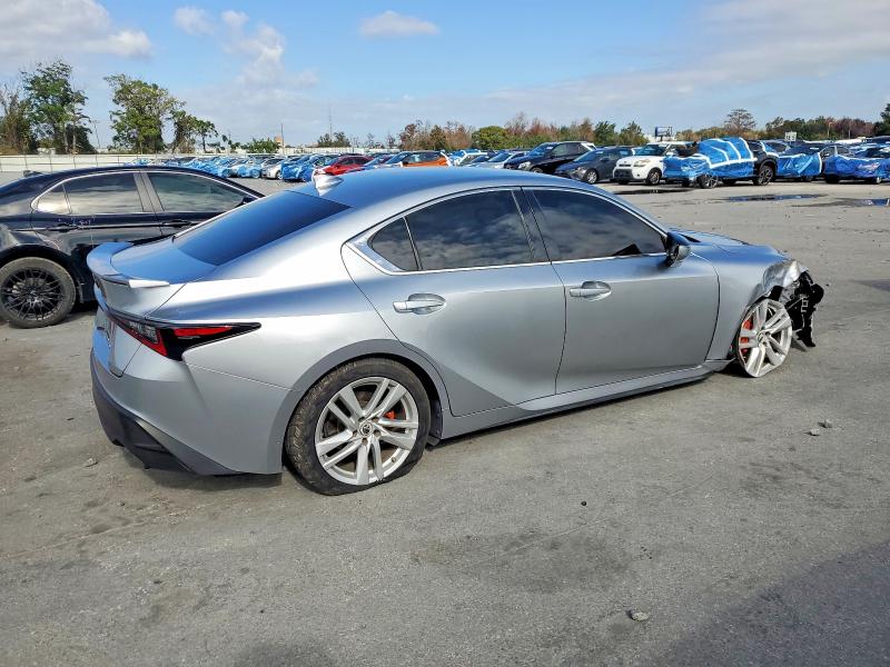 Photo 3 from auction – 2021 LEXUS IS 300 with VIN JTHAA1D28M5109171