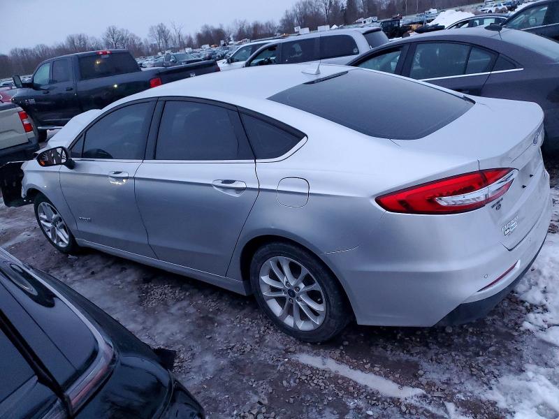 Photo 2 from auction – 2019 FORD FUSION SE with VIN 3FA6P0LU2KR226084