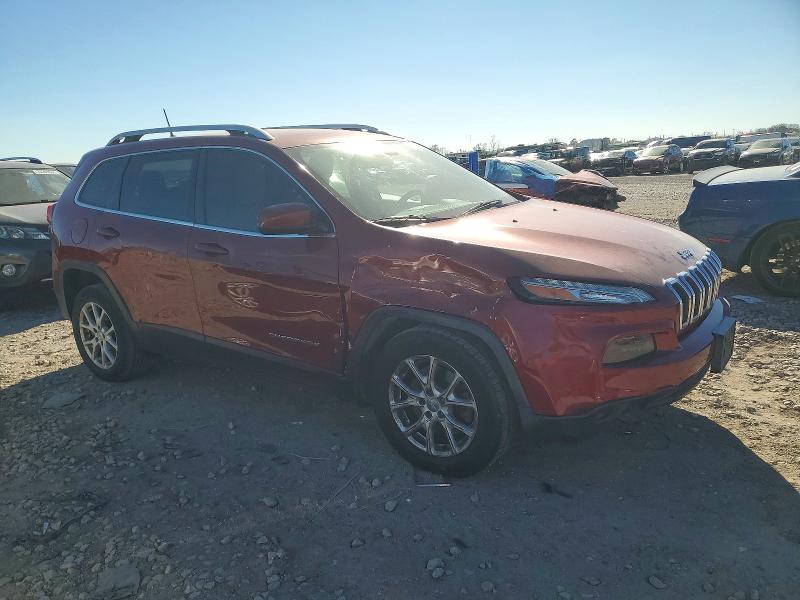 Photo 4 from auction – 2017 JEEP CHEROKEE L with VIN 1C4PJLCB9HW613723
