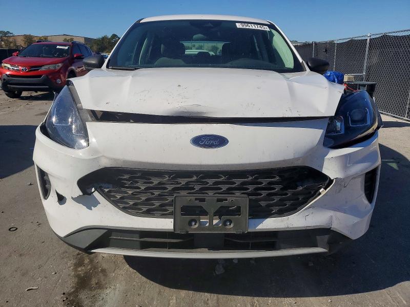 Photo 5 from auction – 2022 FORD ESCAPE with VIN 1FMCU0F69NUA09448