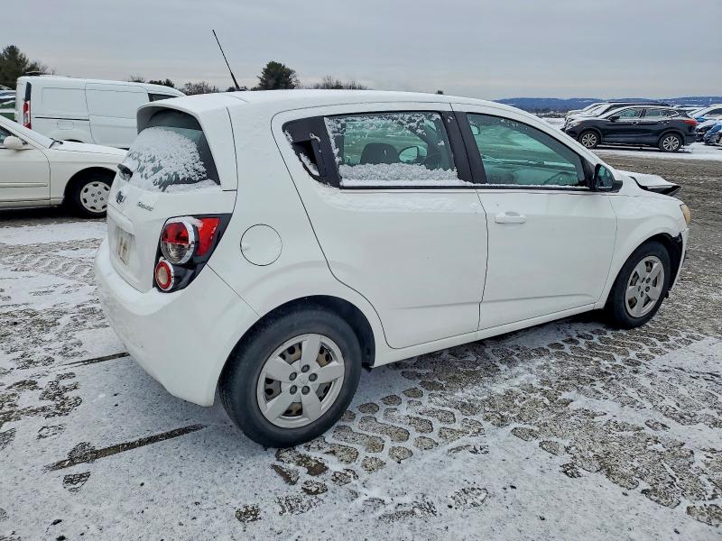 Photo 3 from auction – 2012 CHEVROLET SONIC LS with VIN 1G1JA6SH9C4213235