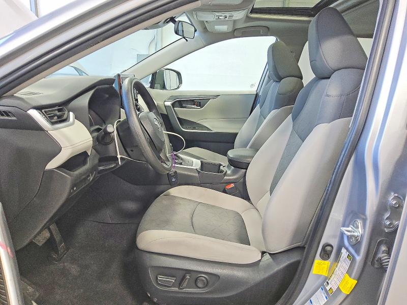 Photo 7 from auction – 2022 TOYOTA RAV4 XLE with VIN 4T3RWRFV9NU065199