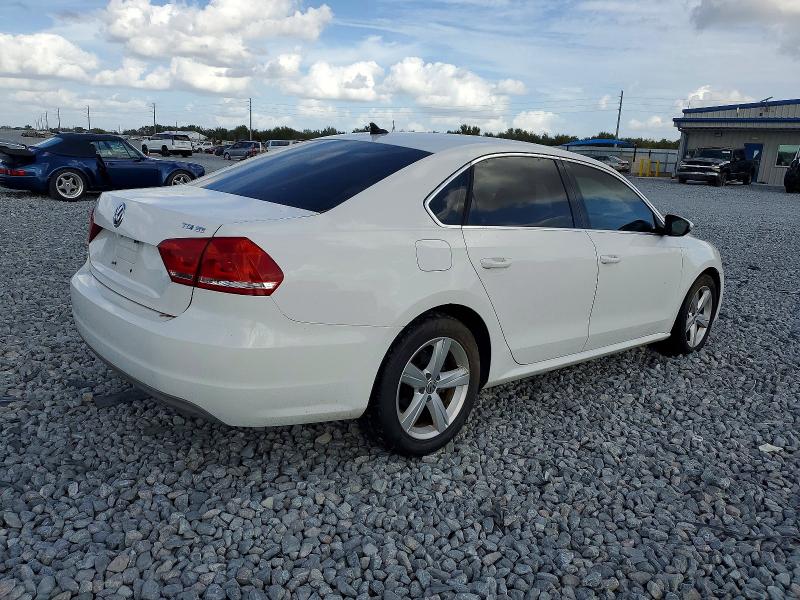 Photo 3 from auction – 2012 VOLKSWAGEN PASSAT SE with VIN 1VWBN7A35CC009711